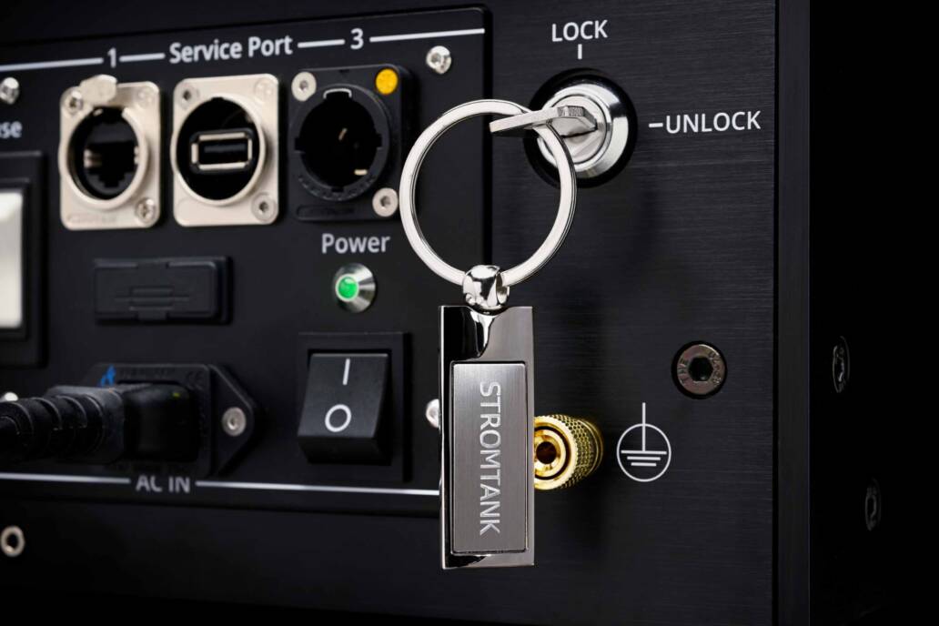 Nguồn cấp điện STROMTANK S 2500 MKII Quantum