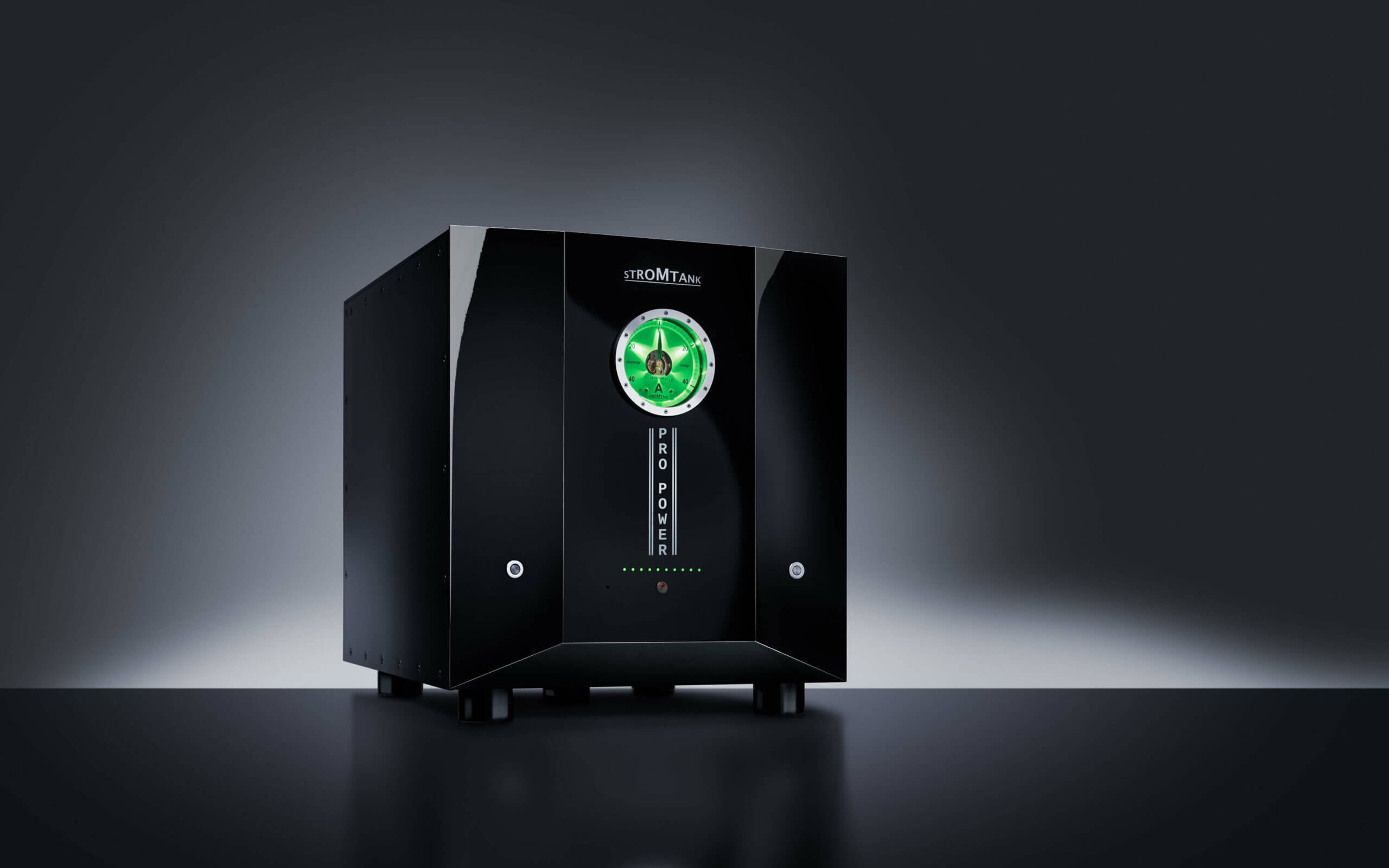 Nguồn cấp điện STROMTANK S 4000 Pro Power